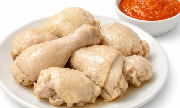 Kelezatan Ayam Pop, Kuliner Khas Minang Menggugah Selera