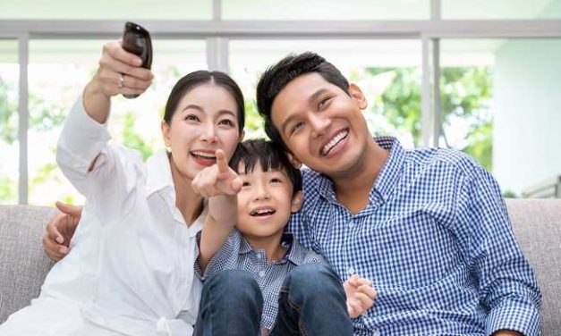 Bentuk Dampak Buruk Dari Menonton Televisi Yang Sering Terjadi