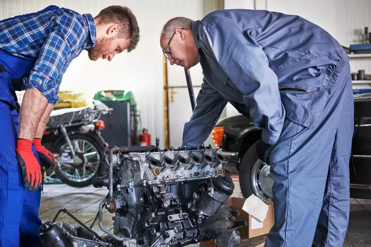 Ciri Motor Yang Sebaiknya Harus Segera Di Servis, Yuk Simak