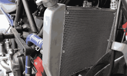 Radiator Motor Bocor Berisiko Merusak Mesin Secara Fatal