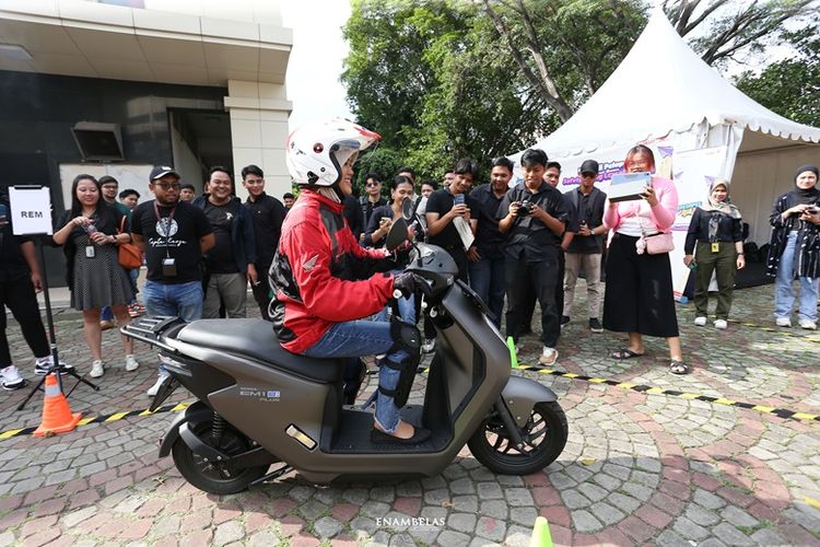 Sisi Positif