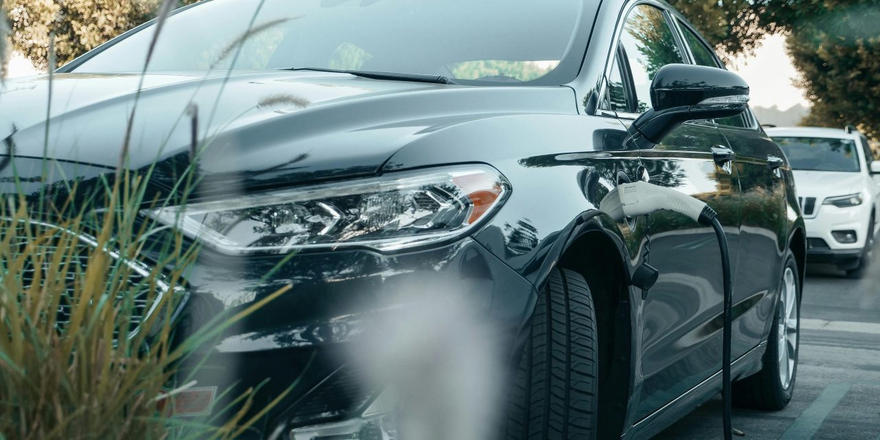 Mengenal Mobil Hybrid: Antara Hemat BBM Dan Lingkungan